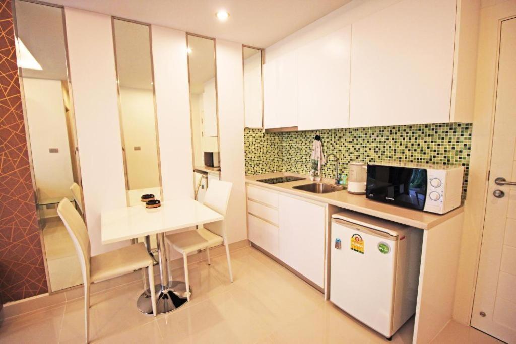 Amazon Residence By Pattaya Sunny Rentals Jomtien Beach Værelse billede