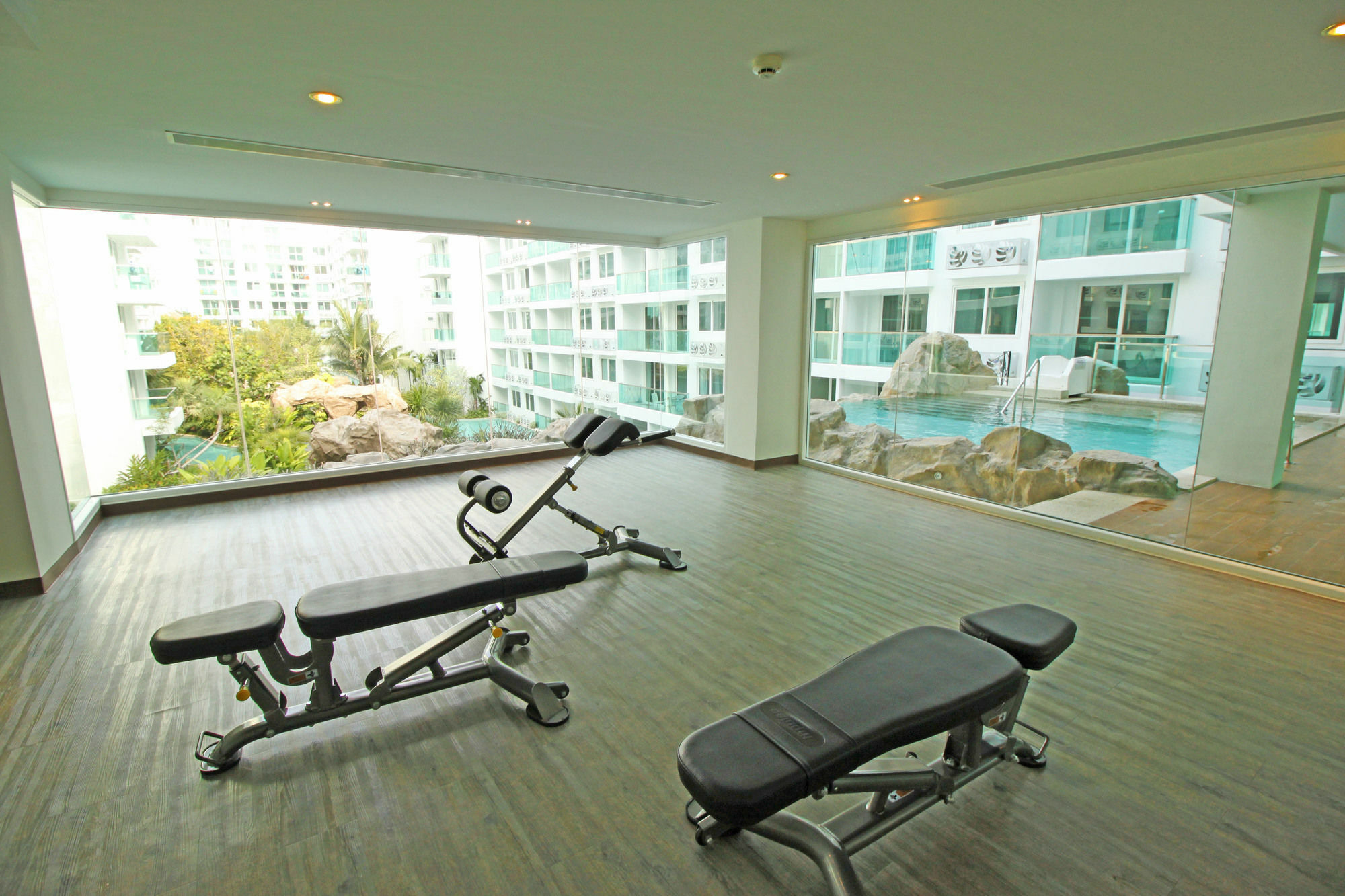 Amazon Residence By Pattaya Sunny Rentals Jomtien Beach Eksteriør billede
