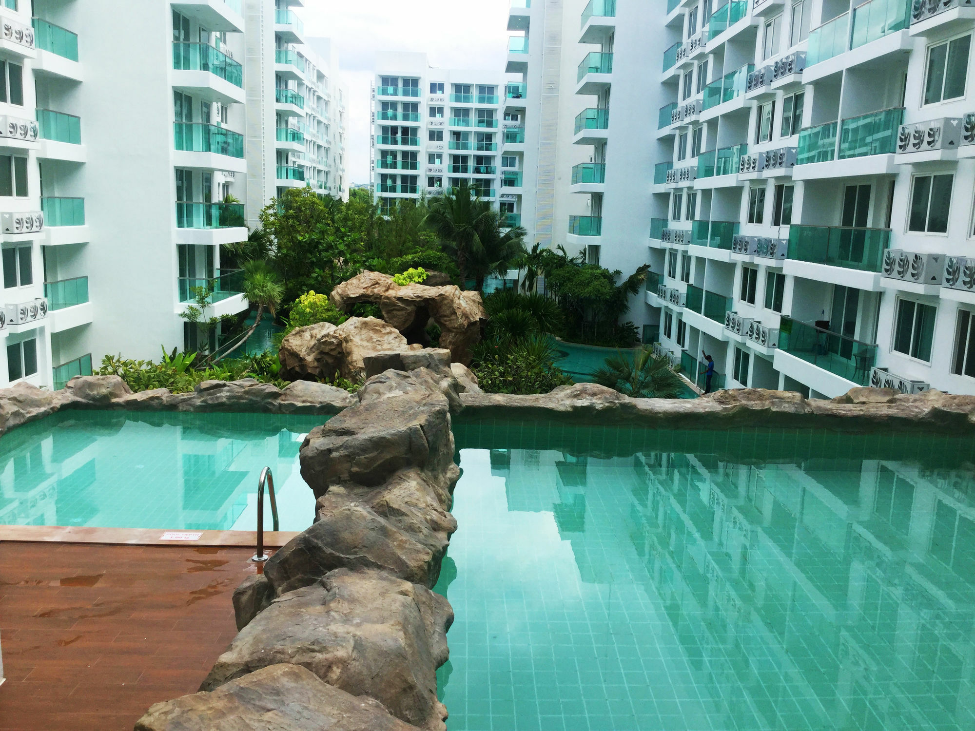Amazon Residence By Pattaya Sunny Rentals Jomtien Beach Eksteriør billede
