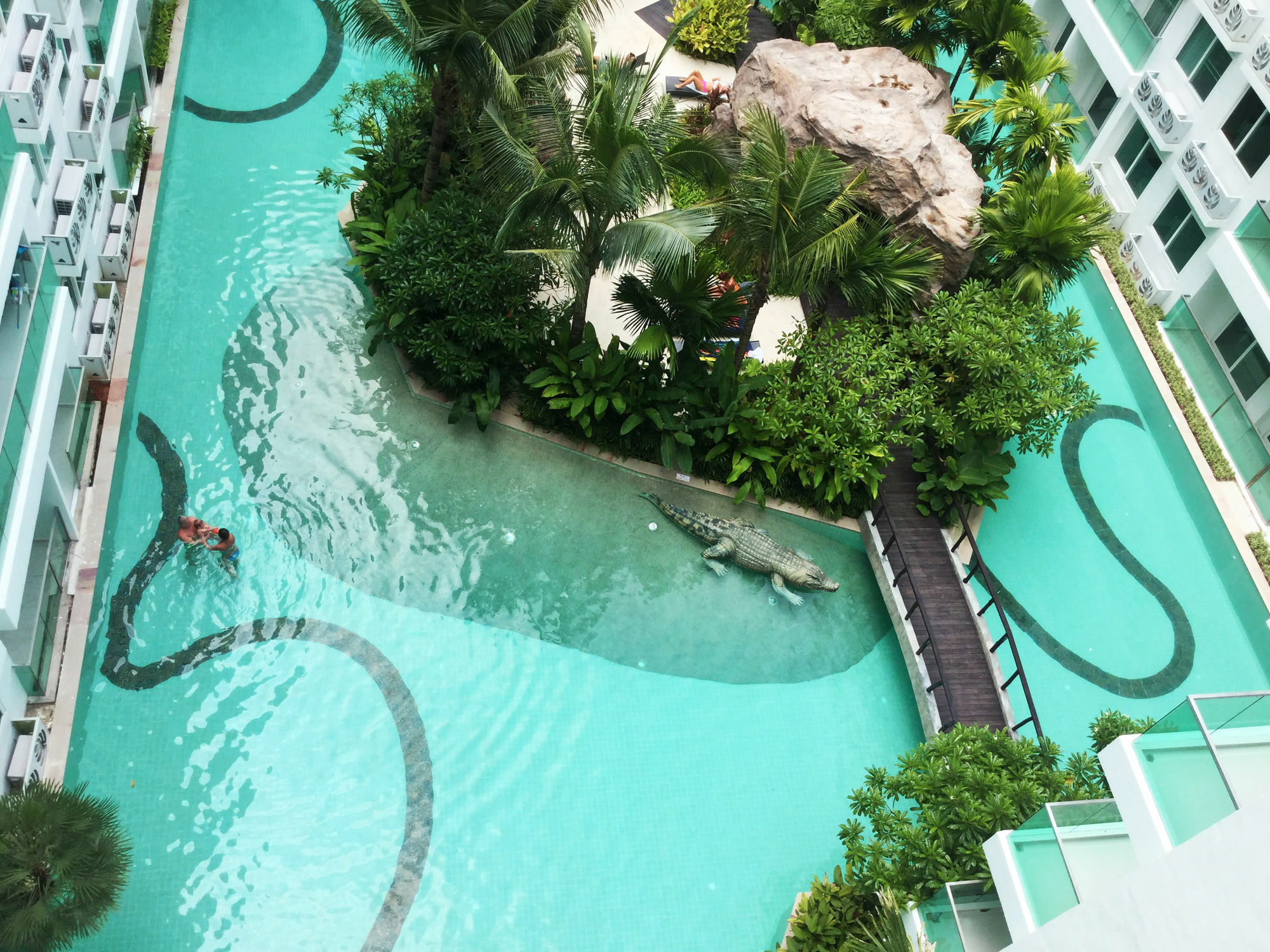Amazon Residence By Pattaya Sunny Rentals Jomtien Beach Eksteriør billede